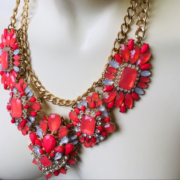 ❌ SOLD ❌ Gold orange crystal statement necklace - Picture 5 of 8